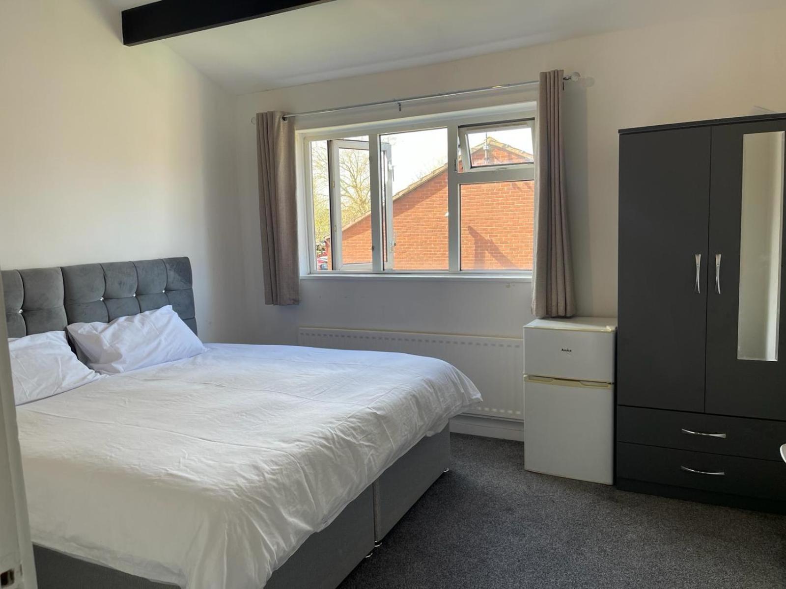 Homestays-Close To Coventry City And University I Free Parking I Wi-Fi Buitenkant foto