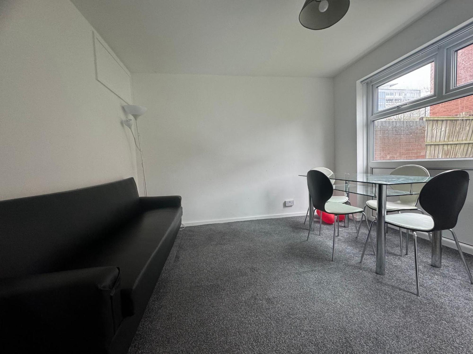 Homestays-Close To Coventry City And University I Free Parking I Wi-Fi Buitenkant foto